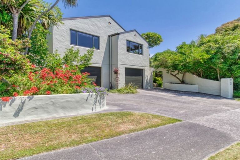 Photo of property in 2 Ritchie Place, Havelock North, 4130