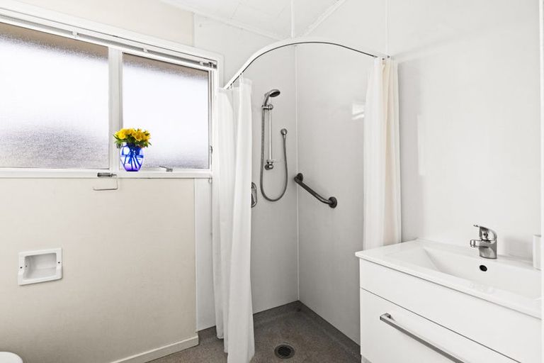 Photo of property in 701 Queen Street East, Parkvale, Hastings, 4122