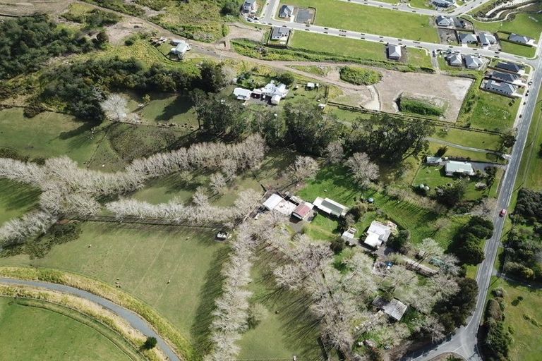 Photo of property in 654 Inland Road, Helensville, 0875