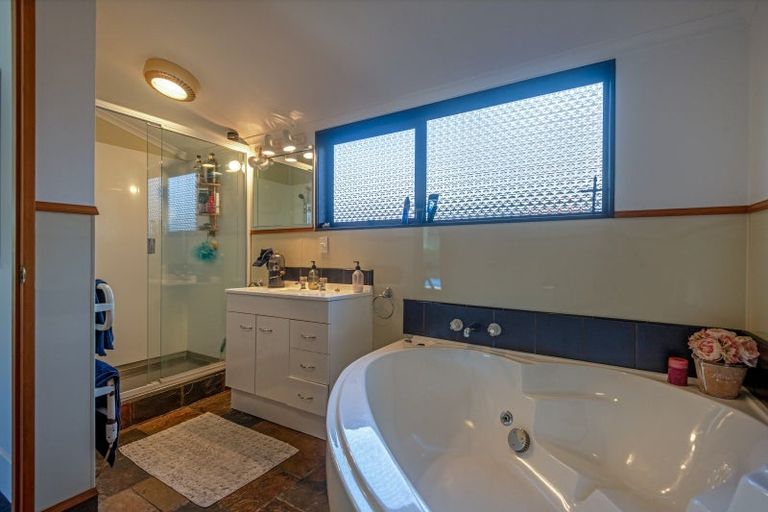 Photo of property in 79 Waterloo Crescent, Hokowhitu, Palmerston North, 4410