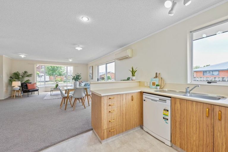 Photo of property in 27 Karina Crescent, Redwoodtown, Blenheim, 7201