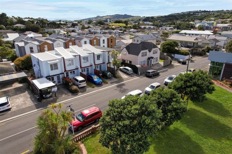 Photo of property in 20f1 Frankmoore Avenue, Johnsonville, Wellington, 6037