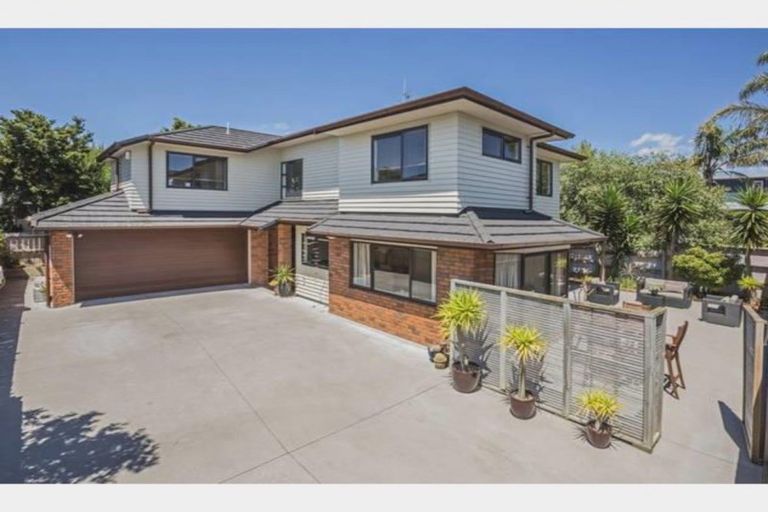 Photo of property in 10a Waller Avenue, Bucklands Beach, Auckland, 2012