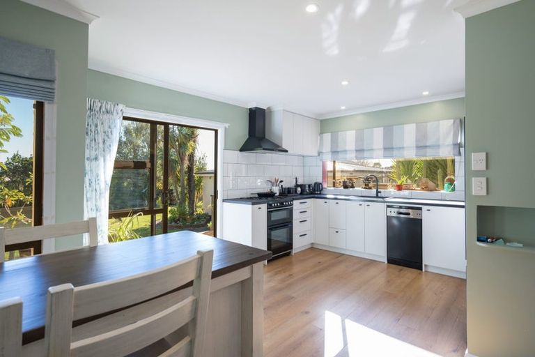 Photo of property in 21 Edward Street, Richmond, 7020