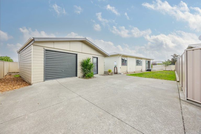 Photo of property in 64 Kirkwood Road, Flaxmere, Hastings, 4120
