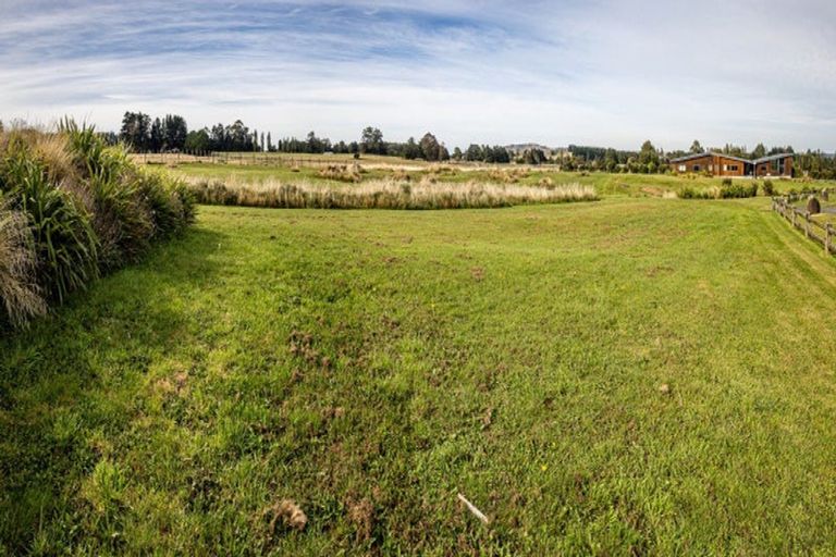 Photo of property in 10/76 Ruapehu Road, Ohakune, 4625