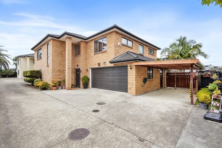 Photo of property in 305 Albany Highway, Rosedale, Auckland, 0632
