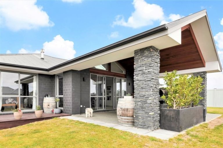 Photo of property in 12 Rosewood Drive, Amberley, 7410