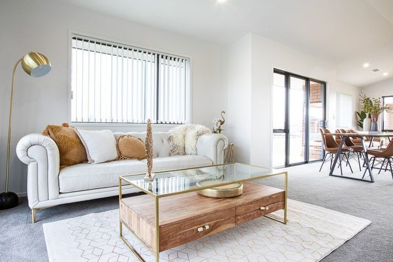 Photo of property in 54 Kitemaunga Avenue, One Tree Point, 0118
