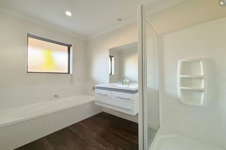 Photo of property in 11 Stationmasters Way, Prebbleton, 7604