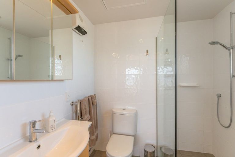 Photo of property in 4-u16 Seaview Road, Paraparaumu Beach, Paraparaumu, 5032