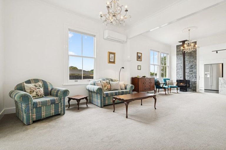 Photo of property in 100 Pukekohe East Road, Pukekohe, 2677