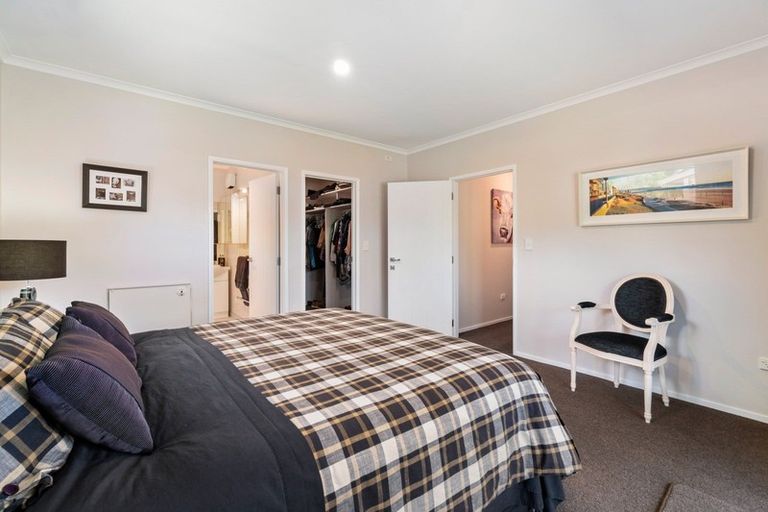 Photo of property in 27 Mavora Road, Lake Hayes, Queenstown, 9304