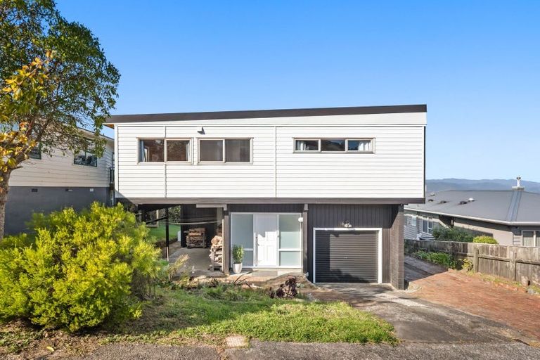 Photo of property in 12 Laurel Grove, Maungaraki, Lower Hutt, 5010