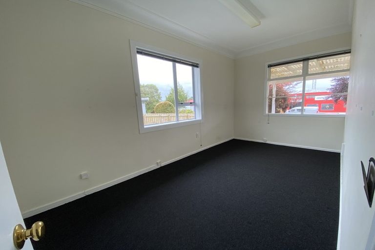 Photo of property in 379 Broadway, Stratford, 4332