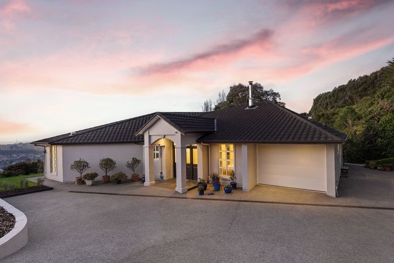 Photo of property in 35 Kotare Street, Hilltop, Taupo, 3330
