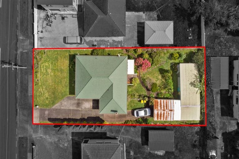 Photo of property in 154 View Road, Sunnyvale, Auckland, 0612