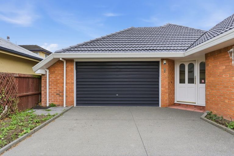 Photo of property in 7 Broadfell Avenue, Avonhead, Christchurch, 8042