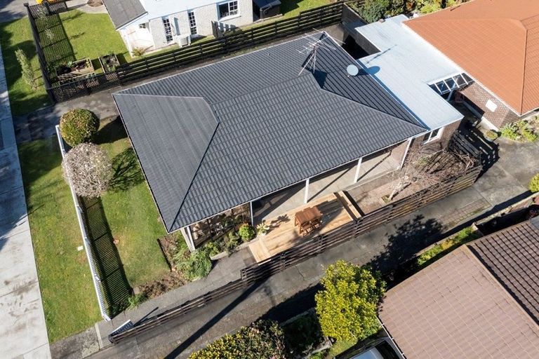 Photo of property in 48a Ngaio Road, Waikanae, 5036