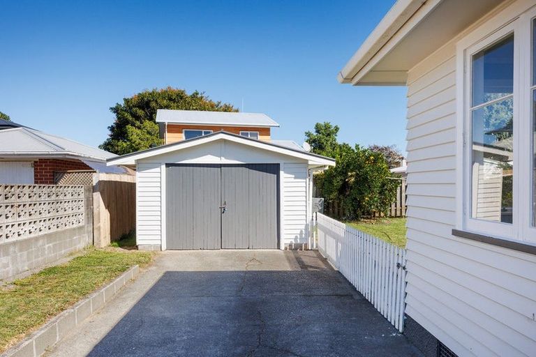 Photo of property in 4 Fairview Place, Feilding, 4702