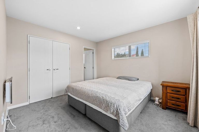 Photo of property in 11 Matisse Drive, West Harbour, Auckland, 0618