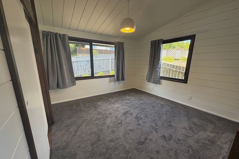 Photo of property in 22 Percy Dyett Drive, Karori, Wellington, 6012