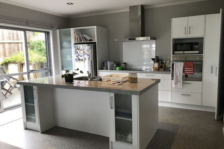 Photo of property in 12 Raddington Way, Huntington, Hamilton, 3210