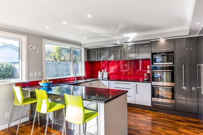 Photo of property in 20 Dell Road, Raumati South, Paraparaumu, 5032