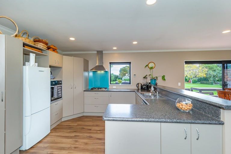 Photo of property in 66 Pohutukawa Drive, Levin, 5571