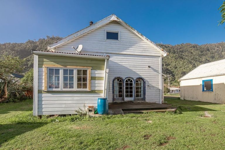 Photo of property in 71 Torea Street, Granity, 7823