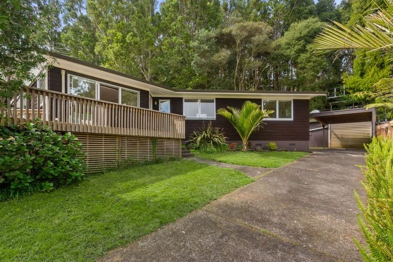 Photo of property in 20 Daffodil Street, Titirangi, Auckland, 0604