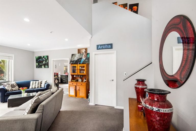 Photo of property in 12 Dunoon Close, Flat Bush, Auckland, 2016