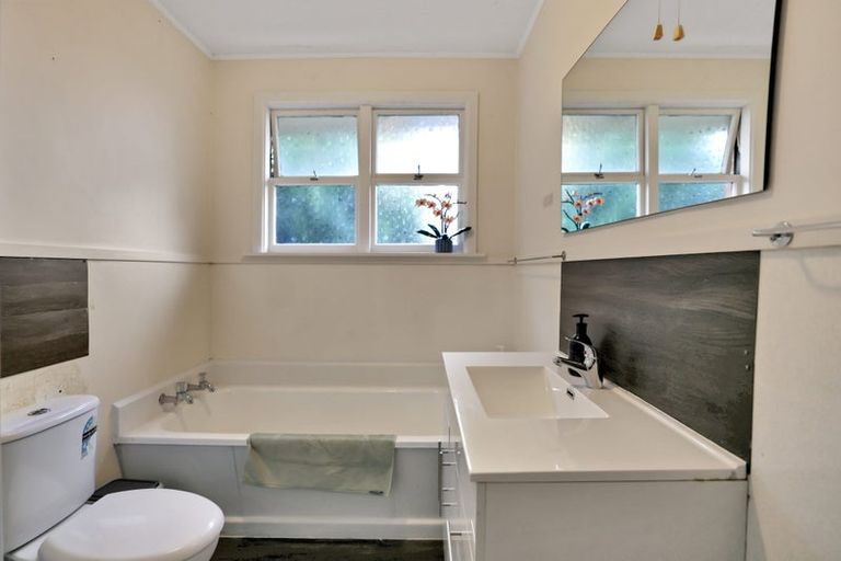 Photo of property in 37 Grove Street, Tinwald, Ashburton, 7700