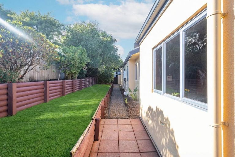 Photo of property in 42 Ayrshire Drive, Grandview Heights, Hamilton, 3200
