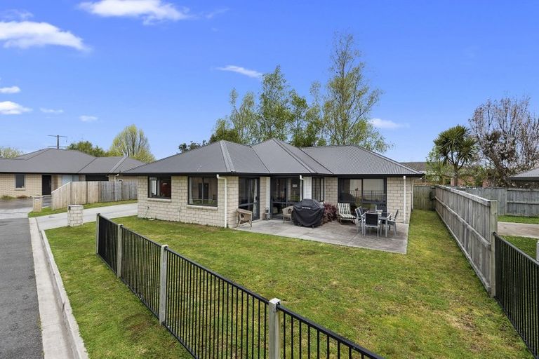 Photo of property in 15 Oolong Court, Huntington, Hamilton, 3210