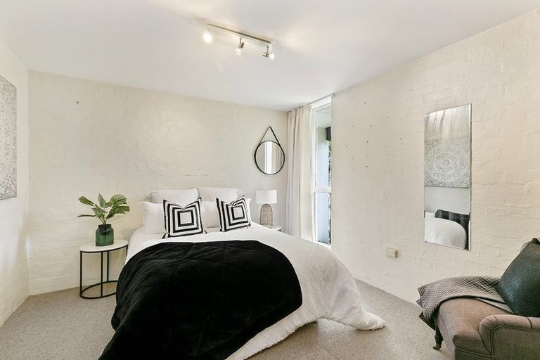 Photo of property in 141i Churton Drive, Churton Park, Wellington, 6037