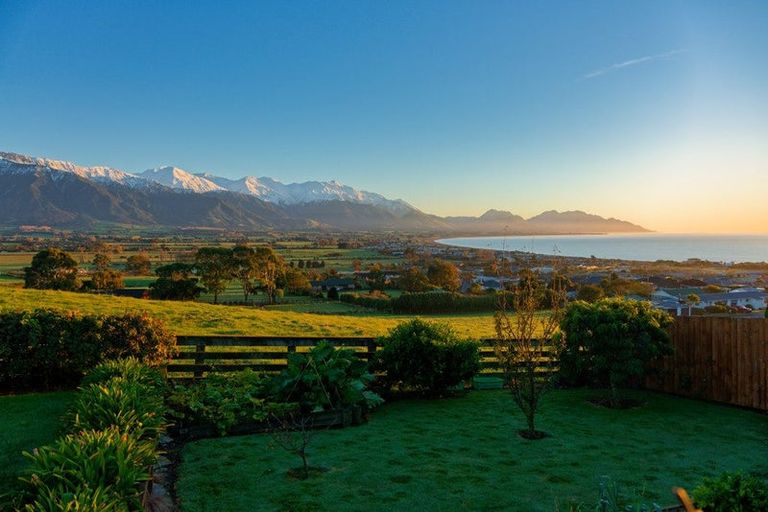 Photo of property in 17 Shearwater Drive, Kaikoura, 7300