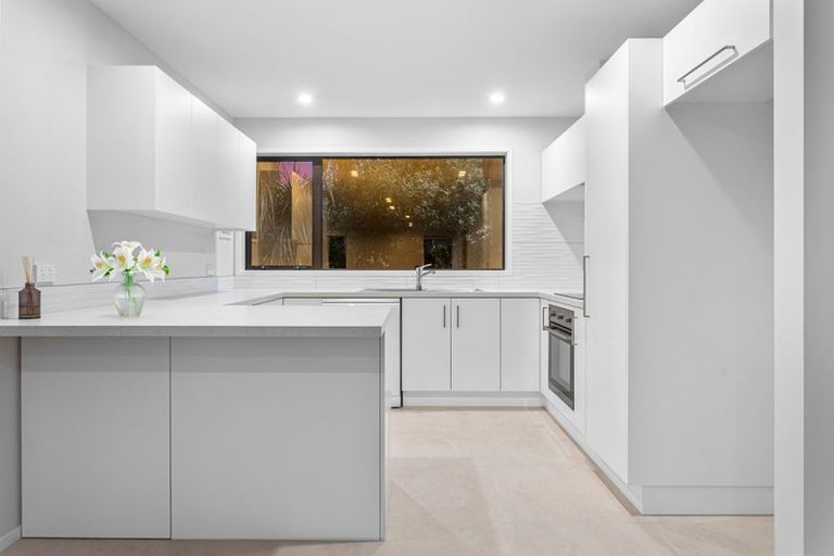 Photo of property in 6b Rubens Place, Burnside, Christchurch, 8053