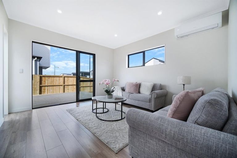 Photo of property in 28 Kairakau Street, Papakura, 2110