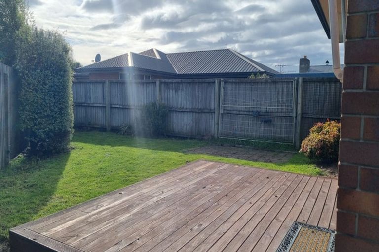 Photo of property in 17 Veitches Road, Casebrook, Christchurch, 8051