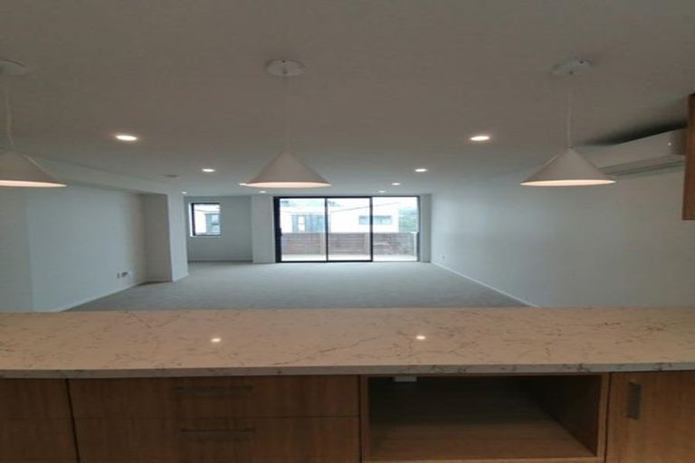 Photo of property in 35 Holystone Road, Whitby, Porirua, 5024