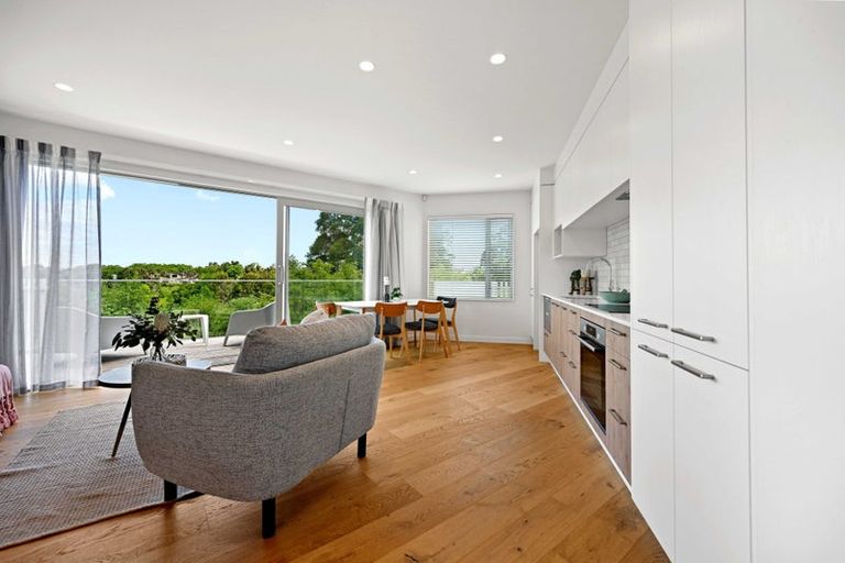 Photo of property in 24u4 Pickering Crescent, Chedworth, Hamilton, 3210
