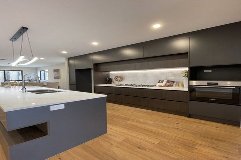 Photo of property in 34 Grand Ridge Avenue, Flat Bush, Auckland, 2019