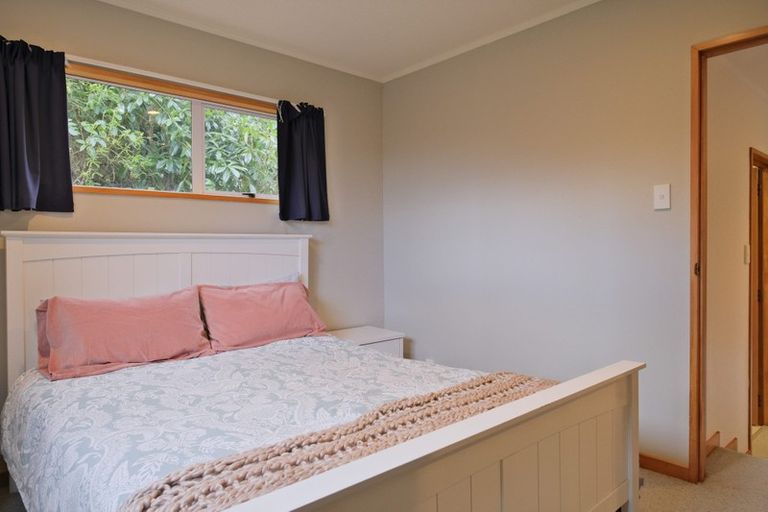 Photo of property in 22 Athol Place, Ravensbourne, Dunedin, 9022