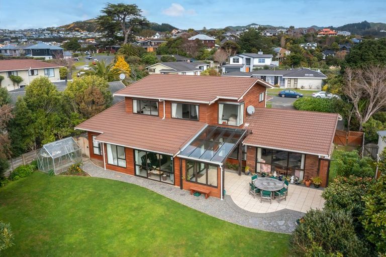 Photo of property in 8 Observatory Close, Whitby, Porirua, 5024