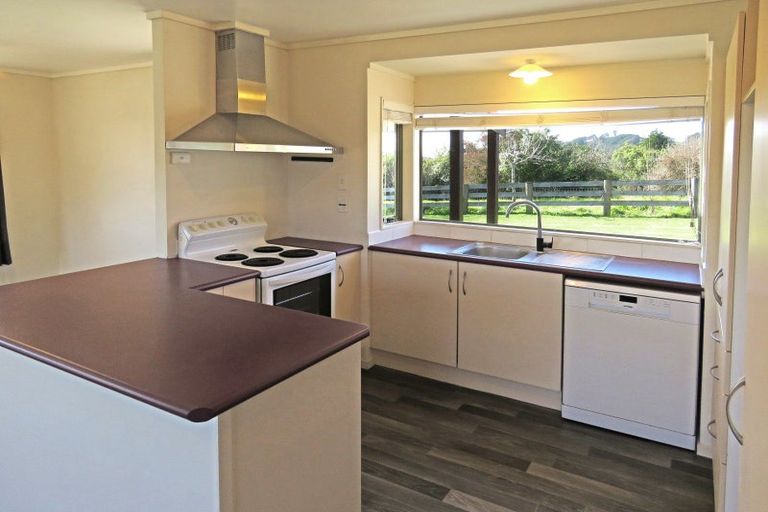 Photo of property in 662 Kaitemako Road, Welcome Bay, Tauranga, 3175