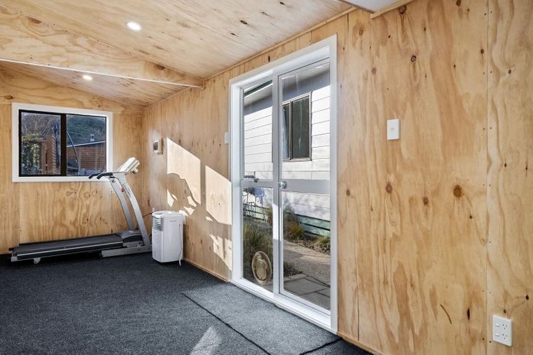 Photo of property in 9 Laredo Grove, Totara Park, Upper Hutt, 5018