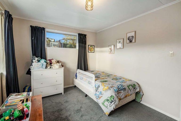 Photo of property in 2 Dale Crescent, East Gore, Gore, 9710