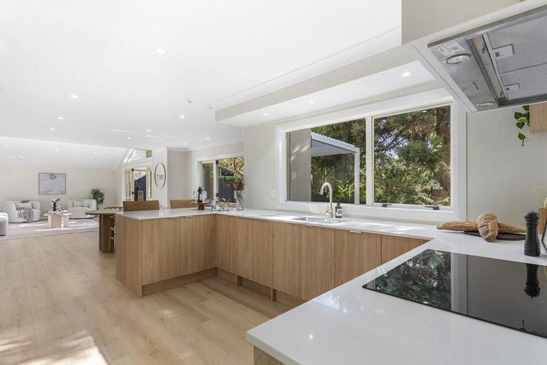 Photo of property in 46a Selwyn Road, Cockle Bay, Auckland, 2014