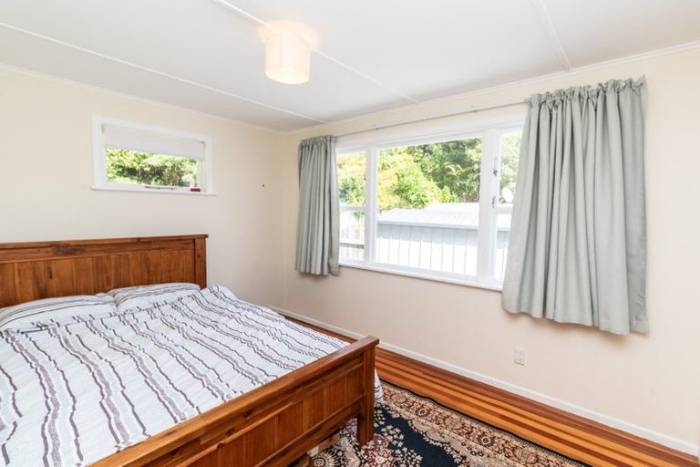 Photo of property in 19 Montreal Grove, Kingston, Wellington, 6021